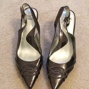 Circa Joan and David Patent Grey pump
